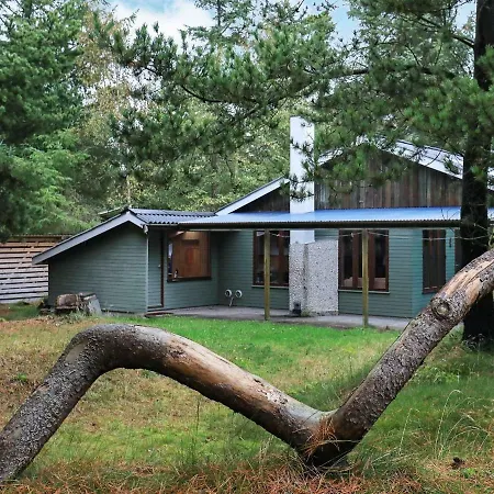 Three-bedroom Holiday In 1 בית נופש *